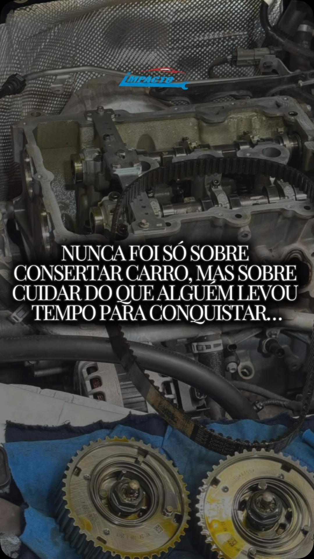 Motor aberto durante manutenção da correia dentada